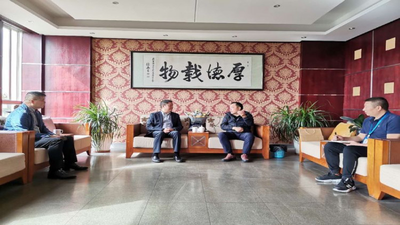 市委常委、宣传部长范晓东走访慰问人生就是博电气集团董事长林中华