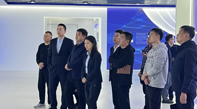 2024年12月3日高阳县政协到访人生就是博电气集团考察交流